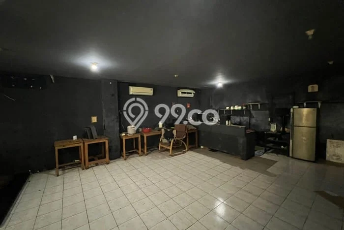 Ruko untuk Disewa di Pusat Jakarta Barat Luas Bangunan 360m2 Ruko untuk Disewa di Pusat Jakarta Barat Luas Bangunan 360m2