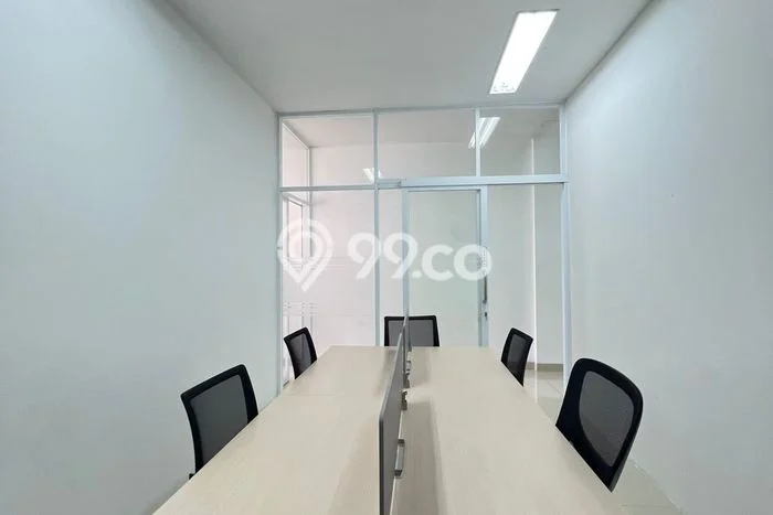 Disewakan Kantor komersial di Kelapa Gading luas bangunan 14m2 Disewakan Kantor komersial di Kelapa Gading luas bangunan 14m2