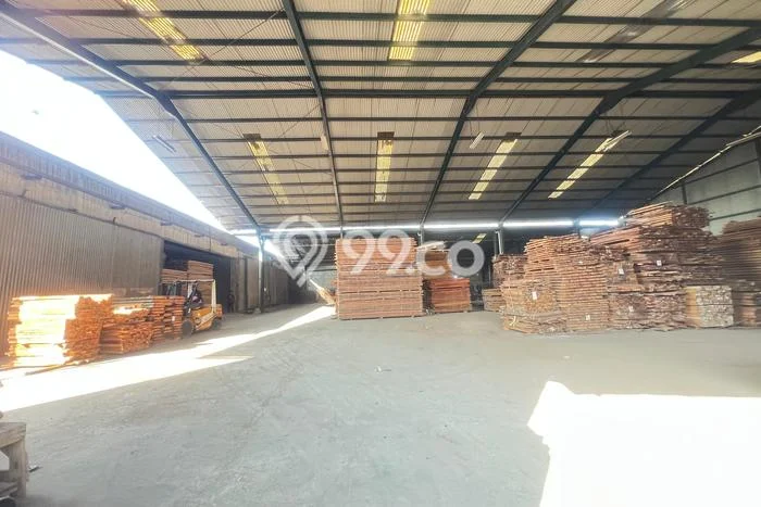 Unit Pabrik Dijual di Cakung Jakarta Timur 3394m2 Unit Pabrik Dijual di Cakung Jakarta Timur 3394m2