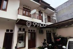 PRIME PROPERTY! Rumah di , 2 KM, Lingkungan Elite, Luas 400m2m² LB 200m2m² PRIME PROPERTY! Rumah di , 2 KM, Lingkungan Elite, Luas 400m2m² LB 200m2m²
