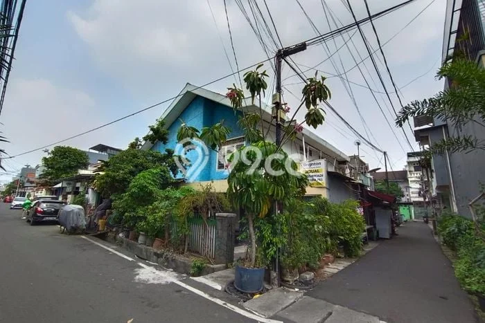 Ready to Use! Luxury House LT 225m2 Desain Modern di Petojo Ready to Use! Luxury House LT 225m2 Desain Modern di Petojo