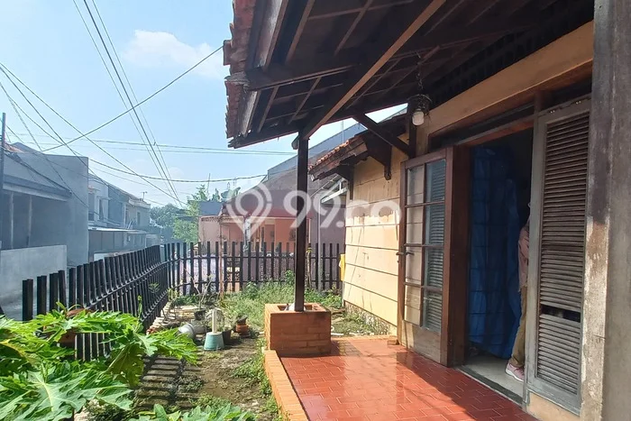 Lahan Kosong Dijual di Depok dengan Area 120m2 Lahan Kosong Dijual di Depok dengan Area 120m2