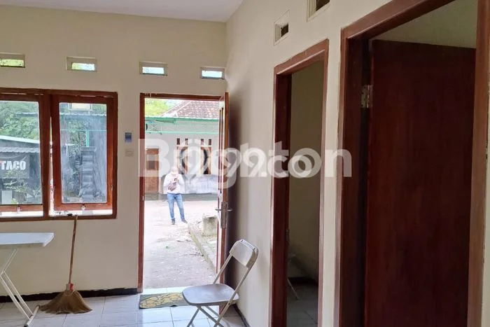Rumah Sederhana Dijual di Gondangrejo 2 Kamar dengan LT 98m2 Rumah Sederhana Dijual di Gondangrejo 2 Kamar dengan LT 98m2