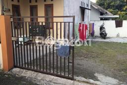 For Sale Rumah 2 Kamar Lokasi Strategis Bagus dan Strategis di Banjarsari For Sale Rumah 2 Kamar Lokasi Strategis Bagus dan Strategis di Banjarsari