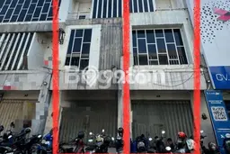 Ruko disewakan di Banjarsari Solo dengan luas bangunan 360m2 Ruko disewakan di Banjarsari Solo dengan luas bangunan 360m2
