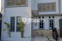 Disewakan Rumah Harga Terjangkau di Mojosongo Surakarta dengan 2 KT Disewakan Rumah Harga Terjangkau di Mojosongo Surakarta dengan 2 KT