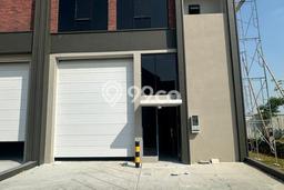 LOKASI PREMIUM! Gudang Kawasan , Luas 400m2m², Area Niaga LOKASI PREMIUM! Gudang Kawasan , Luas 400m2m², Area Niaga