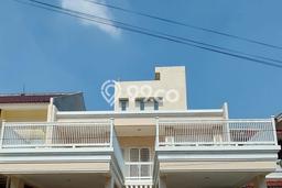 Rumah Luxury Modern Siap Huni di Gading Serpong Tangerang Rumah Luxury Modern Siap Huni di Gading Serpong Tangerang