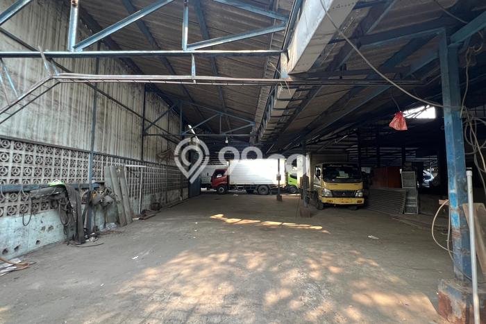 Unit Komersial Disewakan di Tangerang Area Strategis Harga Kompetitif Unit Komersial Disewakan di Tangerang Area Strategis Harga Kompetitif
