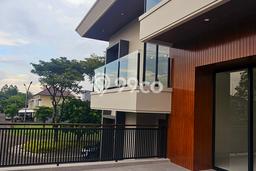 KESEMPATAN TERBAIK! Rumah Nyaman area BSD City, LT 293m² Bangunan 540m² KESEMPATAN TERBAIK! Rumah Nyaman area BSD City, LT 293m² Bangunan 540m²