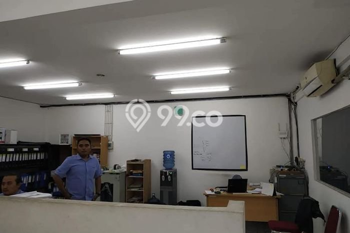Gudang Siap Pakai Kawasan Soekarno Hatta, Luas 900m², Kawasan Bisnis Gudang Siap Pakai Kawasan Soekarno Hatta, Luas 900m², Kawasan Bisnis
