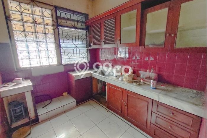 Ready to Use! Premium House LT 339m2 Desain Modern di Ciateul Ready to Use! Premium House LT 339m2 Desain Modern di Ciateul
