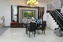 Sewa Rumah Murah di Singgasana Bandung dengan 4 KT Sewa Rumah Murah di Singgasana Bandung dengan 4 KT