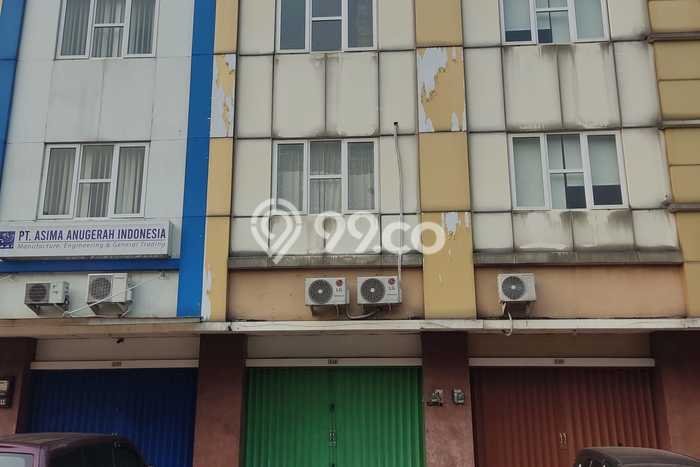 Ruko Bagus Dijual LB 150m2 Lokasi Strategis Tangerang Selatan Area Cocok untuk Berbisnis Ruko Bagus Dijual LB 150m2 Lokasi Strategis Tangerang Selatan Area Cocok untuk Berbisnis