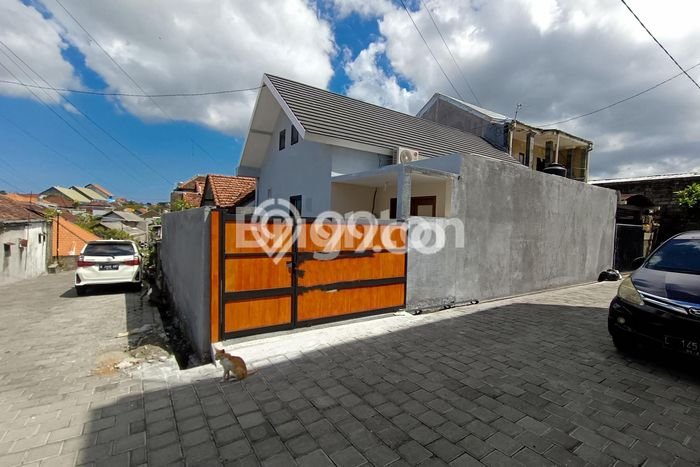 HUNIAN EKSKLUSIF! Rumah area Padangsambian , 2 KT, Design Minimalis, Luas 125m² LB 100m² HUNIAN EKSKLUSIF! Rumah area Padangsambian , 2 KT, Design Minimalis, Luas 125m² LB 100m²