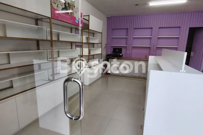 Disewakan Ruko di Kawasan Ramai Padangsambian Luas 130m2 Disewakan Ruko di Kawasan Ramai Padangsambian Luas 130m2