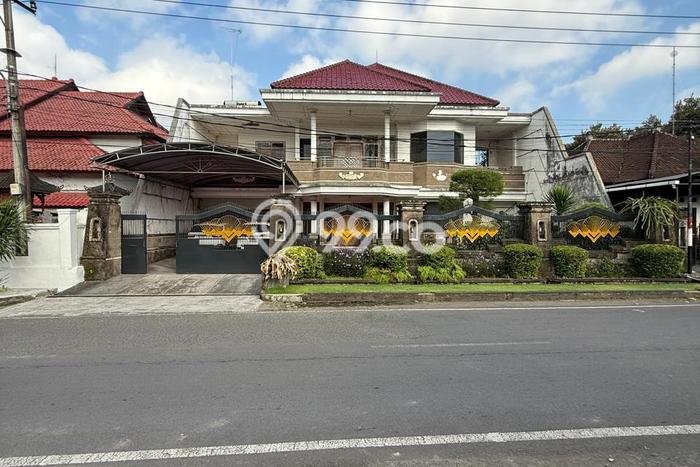 Rumah Eksklusif Dijual LT 900m2 di Denpasar Utara, Denpasar Rumah Eksklusif Dijual LT 900m2 di Denpasar Utara, Denpasar