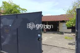 FOR RENT! Gudang di Kerobokan Cocok untuk Bisnis 200m2 FOR RENT! Gudang di Kerobokan Cocok untuk Bisnis 200m2