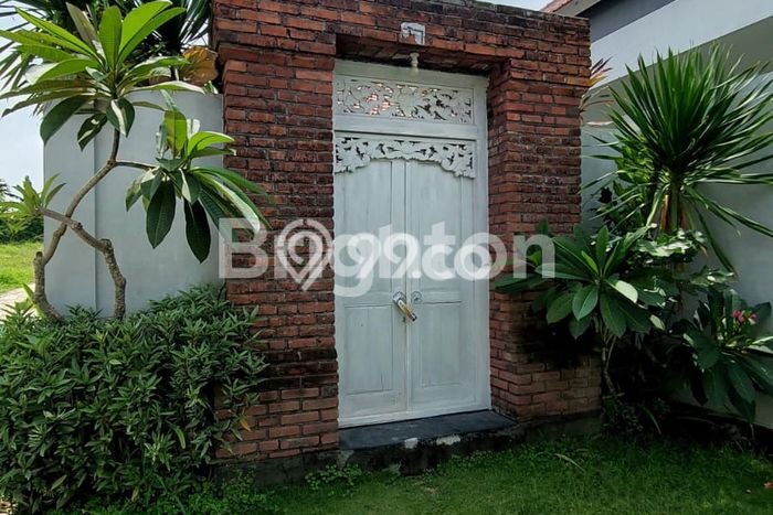 Vila Siap Huni Kawasan Canggu, Area 300m², Lokasi Strategis Vila Siap Huni Kawasan Canggu, Area 300m², Lokasi Strategis