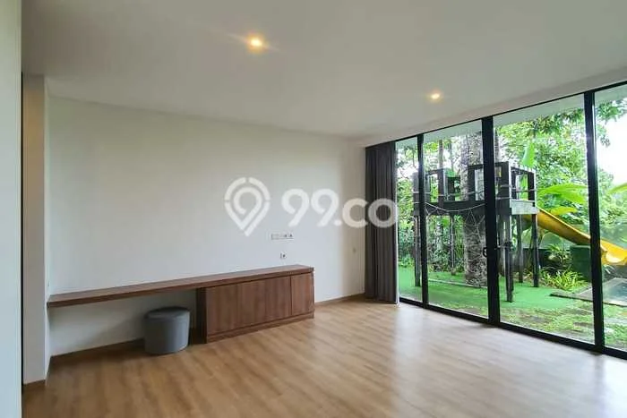 Vila Potensial di , Area 450m2m², Lingkungan Nyaman Vila Potensial di , Area 450m2m², Lingkungan Nyaman