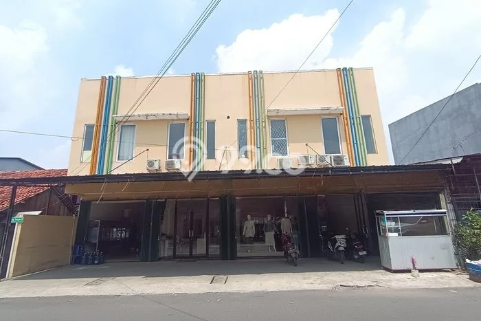 Ruko disewakan di Bekasi Timur Bekasi dengan luas bangunan 165m2 Ruko disewakan di Bekasi Timur Bekasi dengan luas bangunan 165m2
