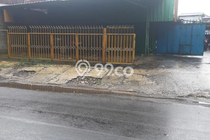 Unit Gudang Paling Strategis di Duren Sawit Jakarta Timur dengan LB 720m2 Unit Gudang Paling Strategis di Duren Sawit Jakarta Timur dengan LB 720m2
