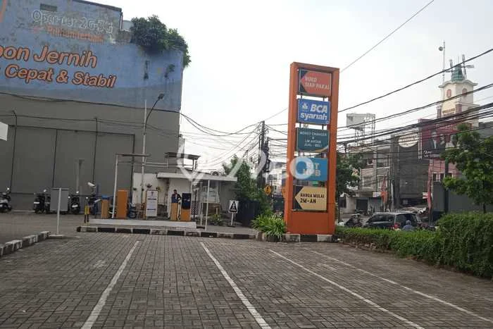 Ruko bagus disewakan di Ciputat Tangerang Selatan dengan LB 300m2 harga sewa terbaik Ruko bagus disewakan di Ciputat Tangerang Selatan dengan LB 300m2 harga sewa terbaik