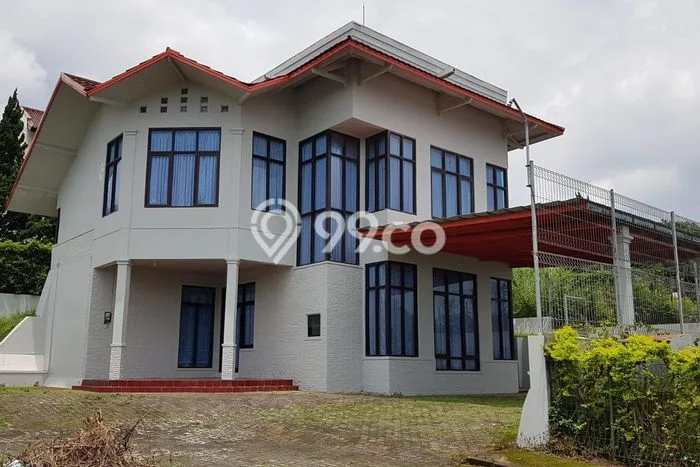 DIJUAL! Vila di Bandungan, Luas 480m2m², Posisi Strategis DIJUAL! Vila di Bandungan, Luas 480m2m², Posisi Strategis