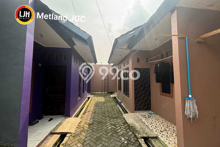 Kost Dijual di Bantar Gebang dengan 21 KT dan Luas 576m2 Kost Dijual di Bantar Gebang dengan 21 KT dan Luas 576m2