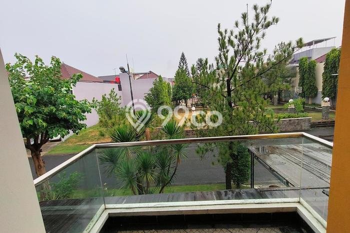 For Sale! Premium House LT 345m2 Desain Modern di Harapan Indah For Sale! Premium House LT 345m2 Desain Modern di Harapan Indah
