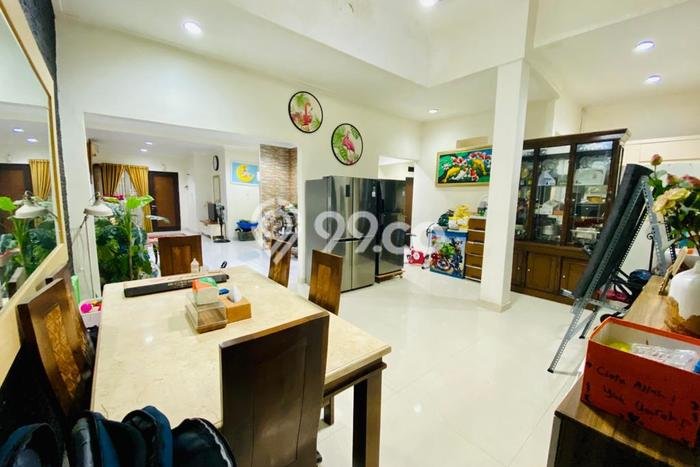 Rumah Luas Asri 3 KT Siap Pakai di Harapan Indah Bekasi Rumah Luas Asri 3 KT Siap Pakai di Harapan Indah Bekasi