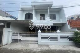 Jual Rumah Luas Elegan Dengan View Eksklusif di Rawamangun, Jakarta Timur Jual Rumah Luas Elegan Dengan View Eksklusif di Rawamangun, Jakarta Timur