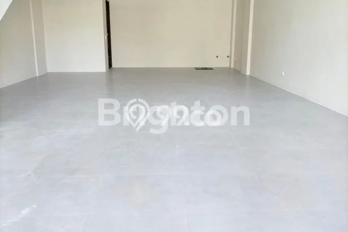 Untuk Dijual! Ruko di Darmo permai Surabaya LT 72m2 / LB 216m2 Kawasan Strategis Untuk Dijual! Ruko di Darmo permai Surabaya LT 72m2 / LB 216m2 Kawasan Strategis