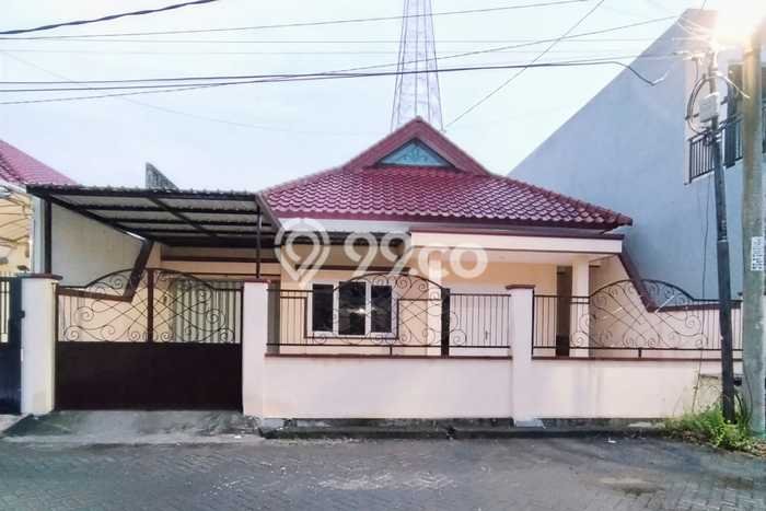 Disewakan! Rumah 3 Kamar Tidur &
3 Kamar Mandi di Darmo permai, Surabaya Disewakan! Rumah 3 Kamar Tidur &
3 Kamar Mandi di Darmo permai, Surabaya