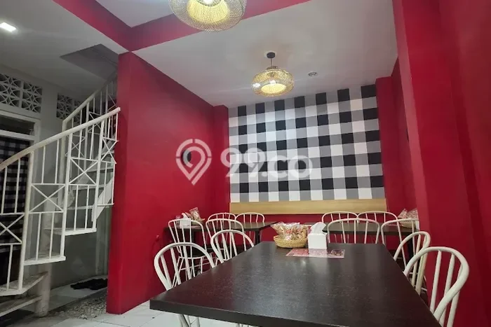 Disewakan! Rumah 2 Kamar Tidur &
1 Kamar Mandi di Darmo permai, Surabaya Disewakan! Rumah 2 Kamar Tidur &
1 Kamar Mandi di Darmo permai, Surabaya