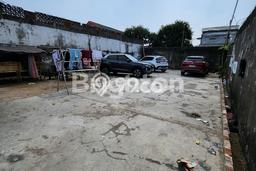 For Sale! Luxury House LT 562m2 Desain Modern di Daan Mogot For Sale! Luxury House LT 562m2 Desain Modern di Daan Mogot