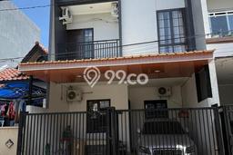 Rumah Luas Asri 3 KT Siap Pakai di BSD Tangerang Rumah Luas Asri 3 KT Siap Pakai di BSD Tangerang