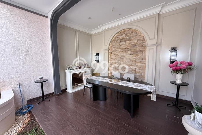 Jual Rumah Mewah Megah Dengan View Eksklusif di Alam Sutera, Tangerang Jual Rumah Mewah Megah Dengan View Eksklusif di Alam Sutera, Tangerang