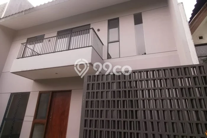 Rumah Elit LB 238m2 Siap Pakai Desain Elegan di Alam Sutera, Tangerang Rumah Elit LB 238m2 Siap Pakai Desain Elegan di Alam Sutera, Tangerang