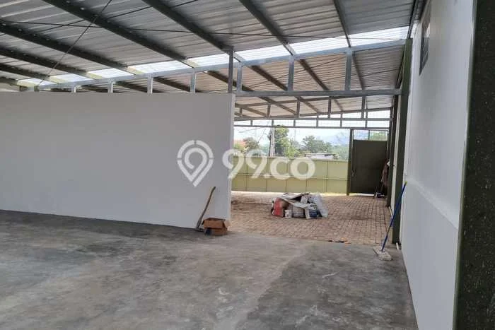 Disewakan Gudang di Taman Kopo Indah, Luas 170m², Kawasan Berkembang Disewakan Gudang di Taman Kopo Indah, Luas 170m², Kawasan Berkembang