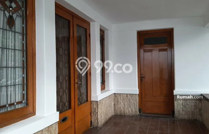 Sewa Rumah Bagus di Coblong Harga Rp 600 Juta/ Tahun Sewa Rumah Bagus di Coblong Harga Rp 600 Juta/ Tahun