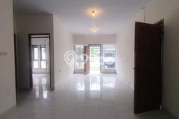 Rumah di Taman Kopo Indah, Dekat Tol, 3 KT, LT 170m² Bangunan 160m² Rumah di Taman Kopo Indah, Dekat Tol, 3 KT, LT 170m² Bangunan 160m²