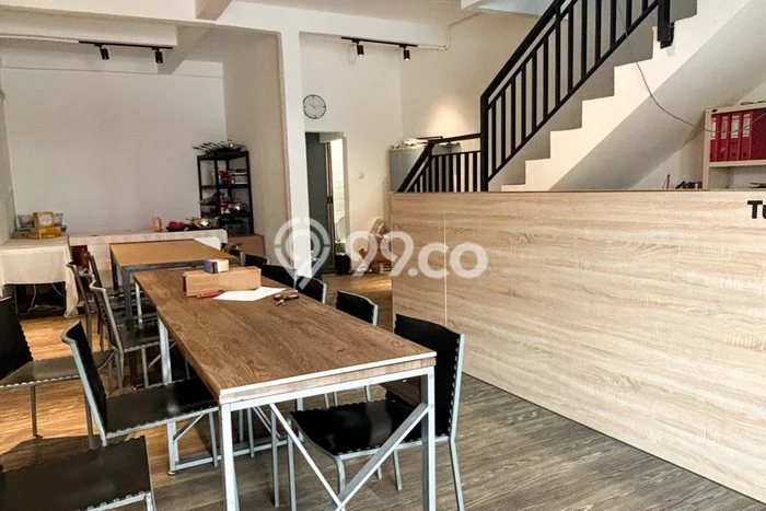 Ruko Dijual di Prime Area Jakarta Selatan Luas 4445m2 Ruko Dijual di Prime Area Jakarta Selatan Luas 4445m2