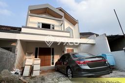Rumah Elit Modern Siap Huni di Bintaro Jakarta Selatan Rumah Elit Modern Siap Huni di Bintaro Jakarta Selatan