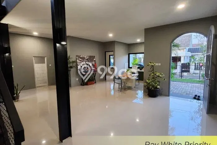 Jual Rumah Luas Megah Dengan View Eksklusif di Ciater, Tangerang Jual Rumah Luas Megah Dengan View Eksklusif di Ciater, Tangerang