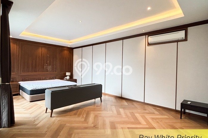 Ready to Use! Luxury House LT 336m2 Desain Modern di BSD Ready to Use! Luxury House LT 336m2 Desain Modern di BSD
