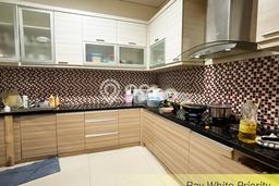 Rumah Luxury Modern Tanpa Renovasi di BSD City Tangerang Rumah Luxury Modern Tanpa Renovasi di BSD City Tangerang