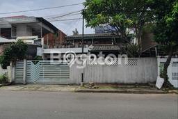 Siap Huni Rumah Mewah 5 Kamar di Kembangan Dekat ke Mana Pun Siap Huni Rumah Mewah 5 Kamar di Kembangan Dekat ke Mana Pun