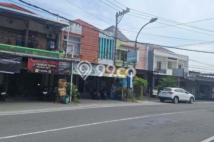 Ruko Bagus LT 105m2 LB 179m2 Dijual di Ngaglik Sleman Ruko Bagus LT 105m2 LB 179m2 Dijual di Ngaglik Sleman