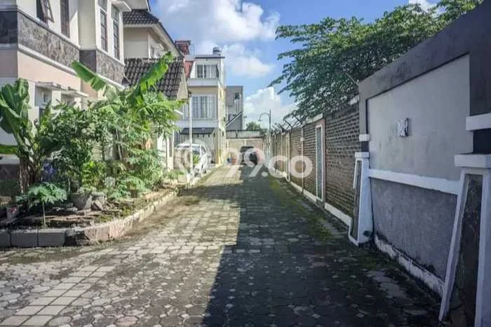 Rumah Idaman Modern! Rumah Mewah area Sleman, Sleman, LT 129m2m² Bangunan 200m2m² Rumah Idaman Modern! Rumah Mewah area Sleman, Sleman, LT 129m2m² Bangunan 200m2m²